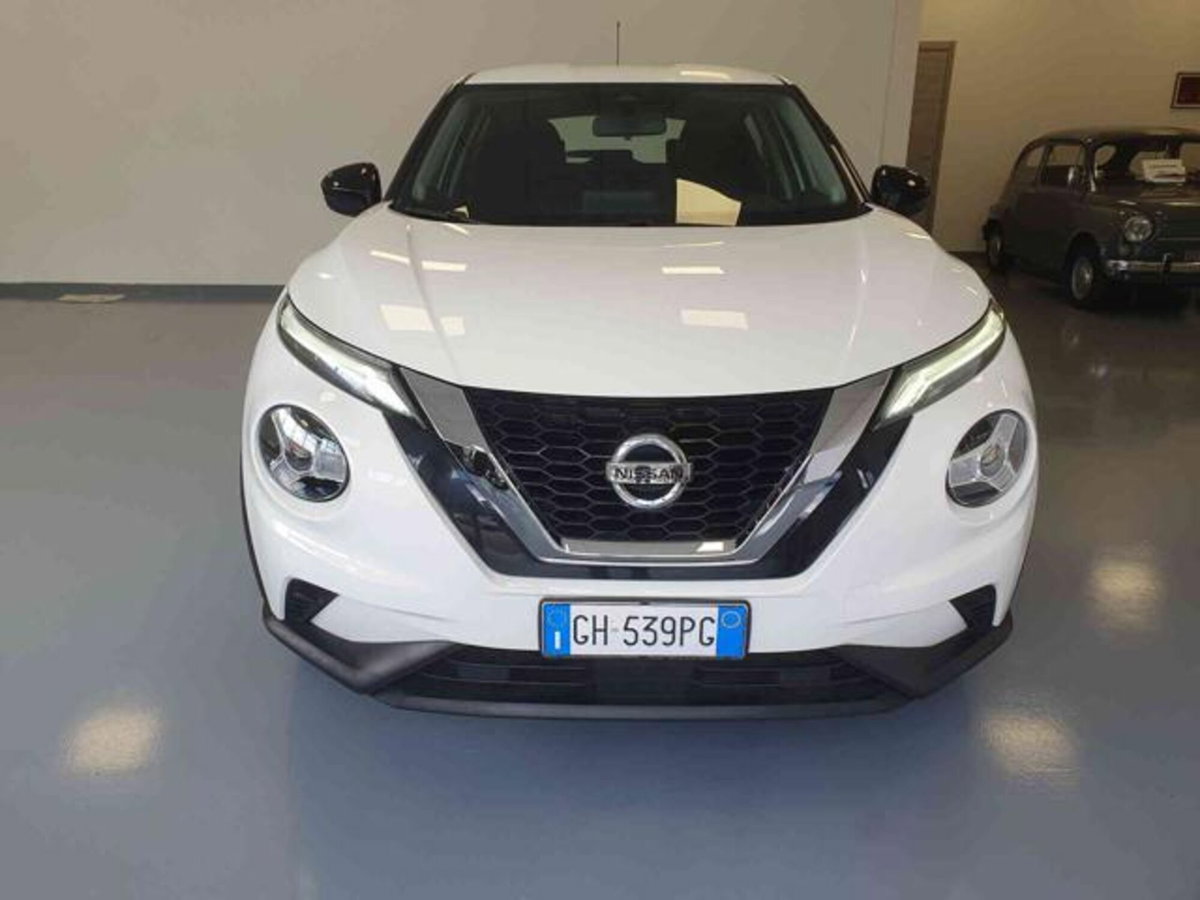 Nissan Juke 1.0 dig-t Acenta 114cv (2)