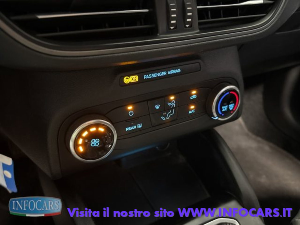 Ford Focus Station Wagon 1.5 EcoBlue 95 CV SW Plus (17)