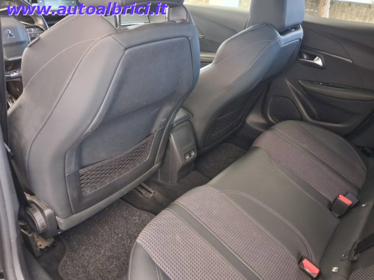 Peugeot 208 1.2 puretech Active s&s 100cv (17)