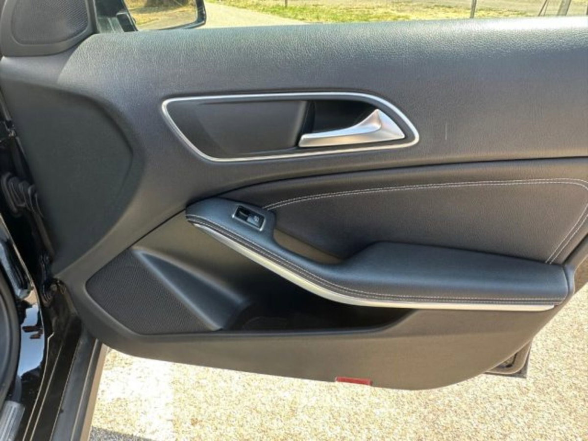 Mercedes-Benz GLA SUV 200 CDI Automatic Sport (9)
