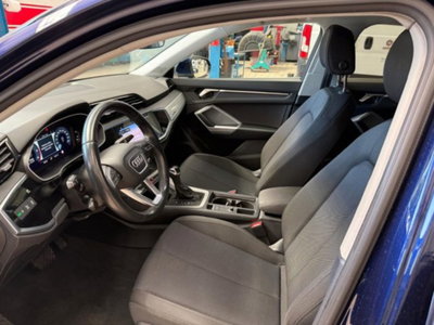Audi Q3 35 TDI quattro S tronic Business (11)
