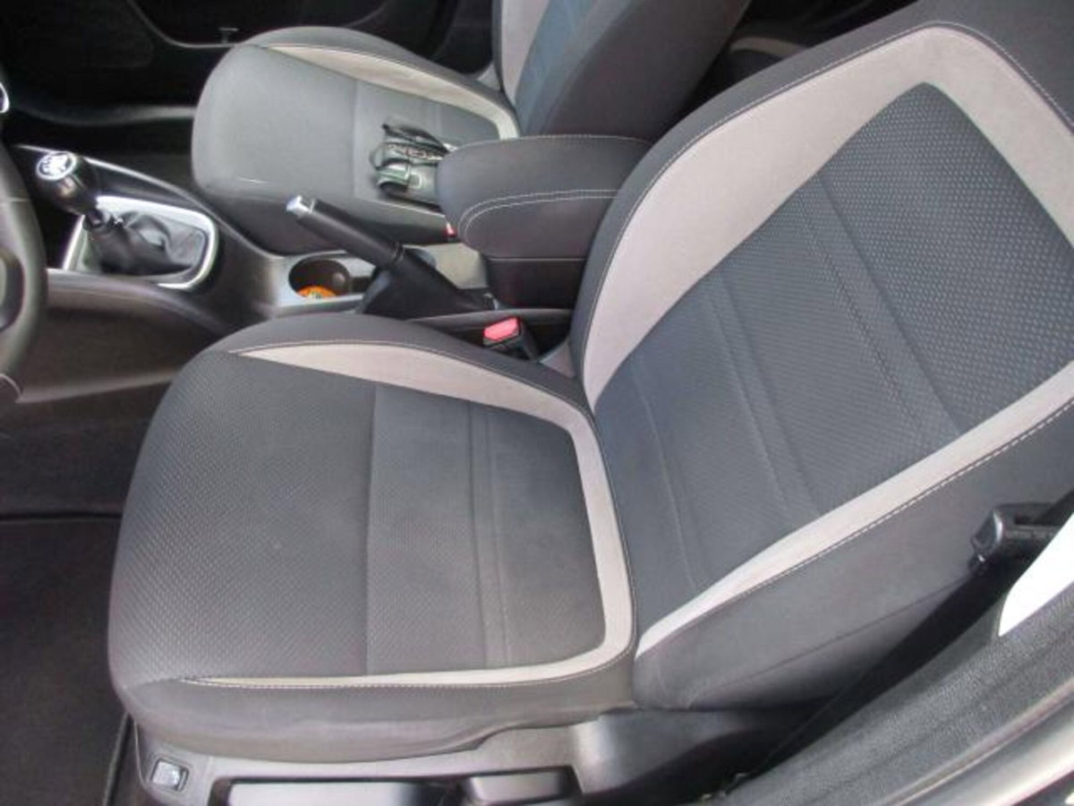 Fiat Tipo Station Wagon Tipo 1.6 Mjt S&S DCT SW Lounge (10)