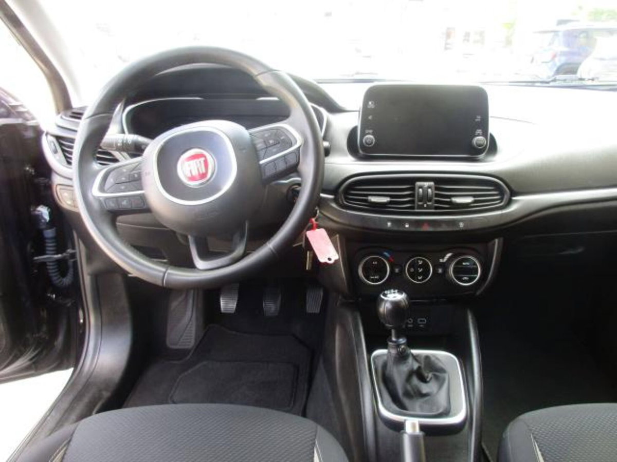 Fiat Tipo Station Wagon Tipo 1.6 Mjt S&S DCT SW Lounge (12)