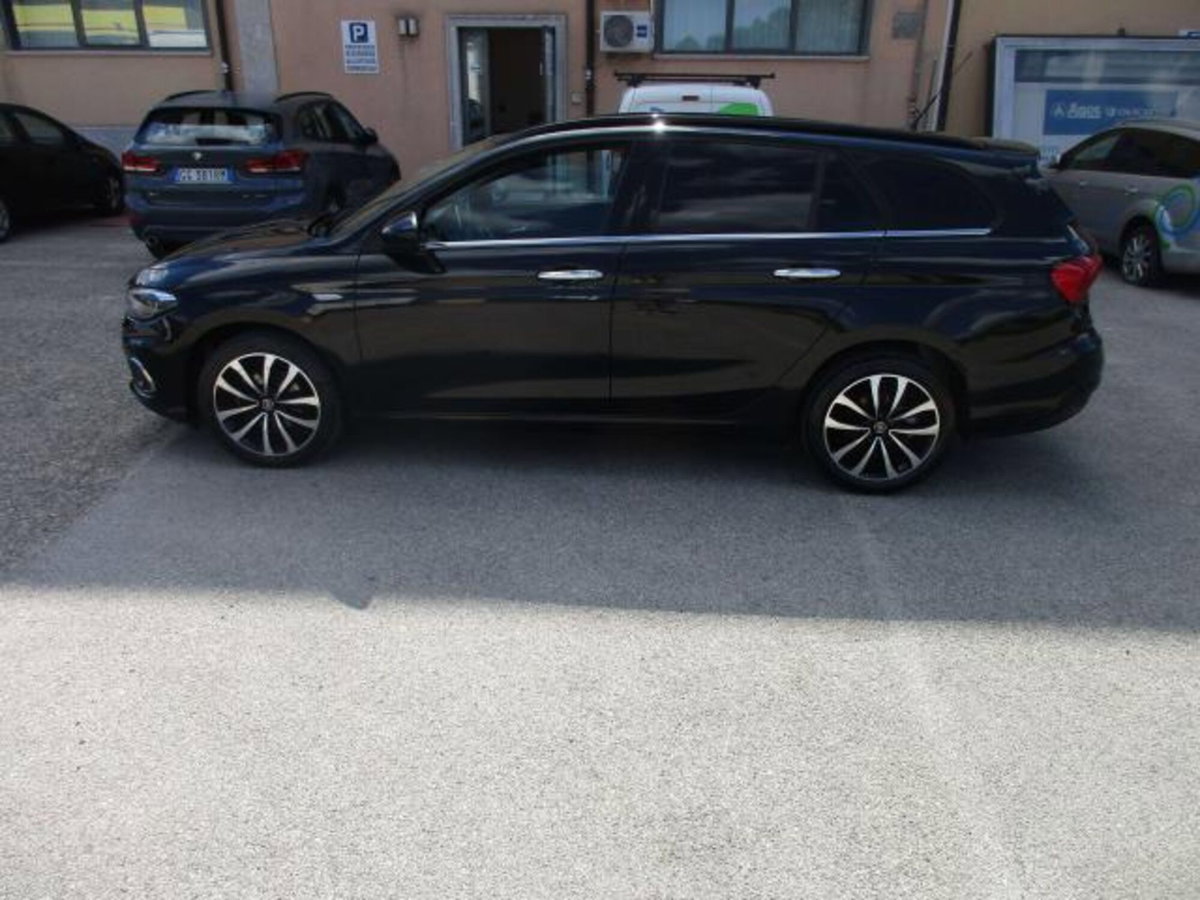 Fiat Tipo Station Wagon Tipo 1.6 Mjt S&S DCT SW Lounge (4)