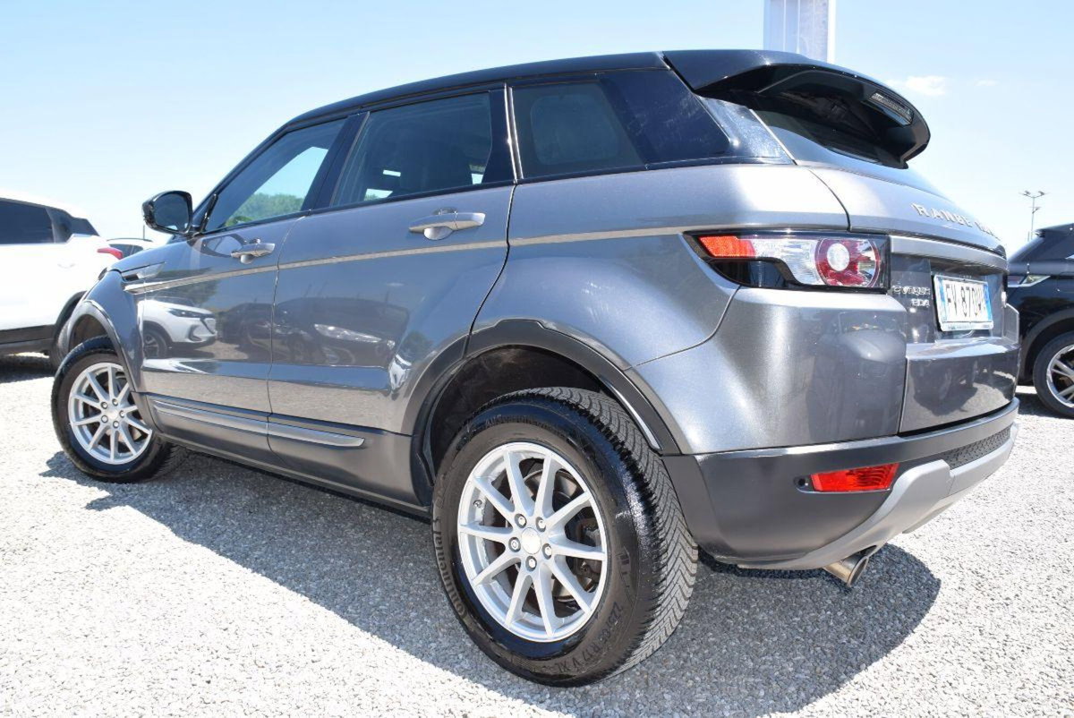 Land Rover Range Rover Evoque 2.2 TD4 5p. Pure (3)