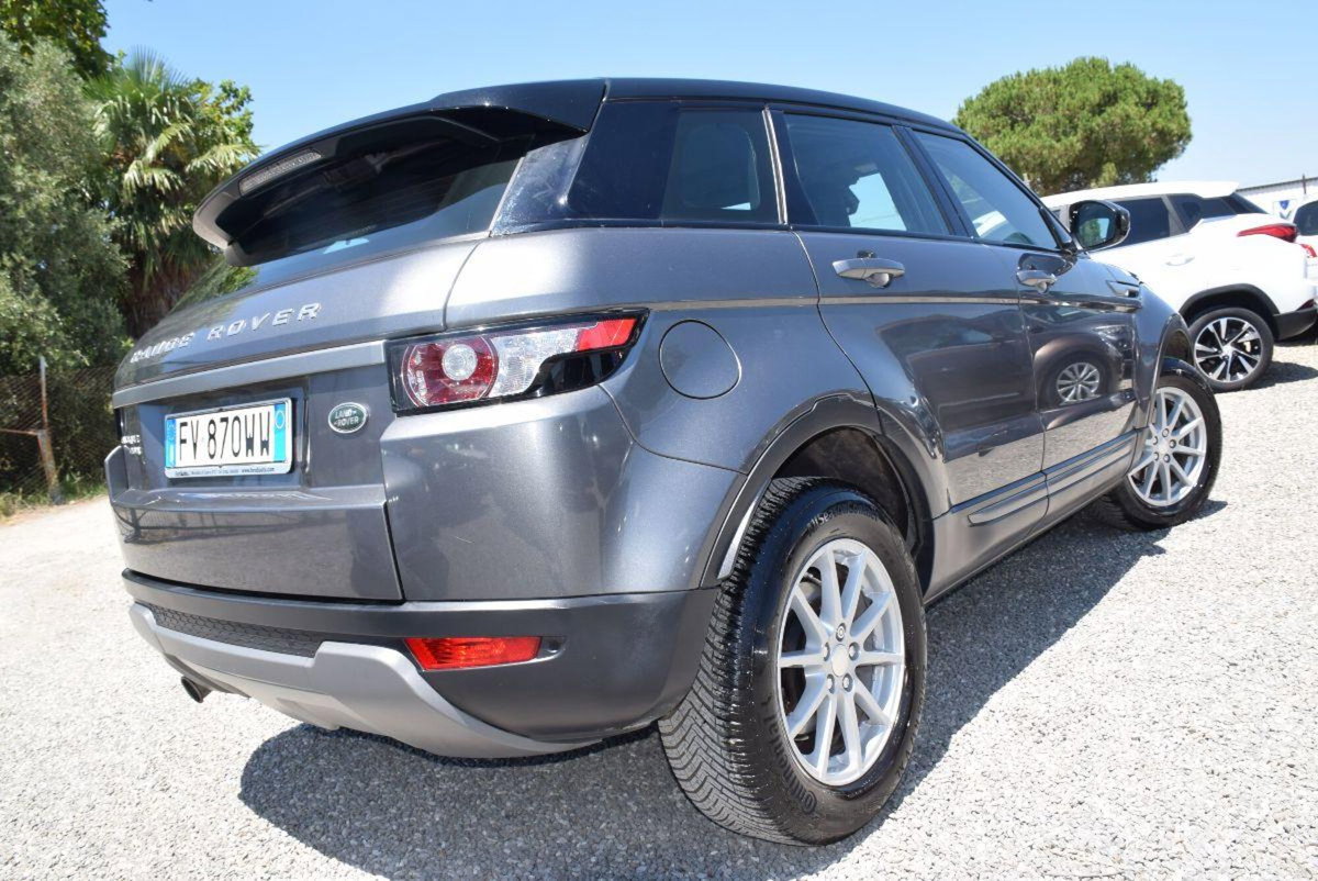 Land Rover Range Rover Evoque 2.2 TD4 5p. Pure (4)