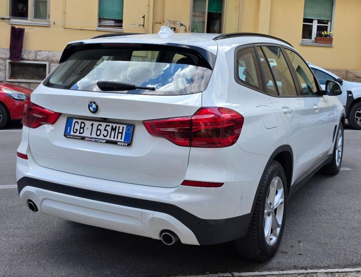 BMW X3 sDrive18d Business Advantage Aut. (10)