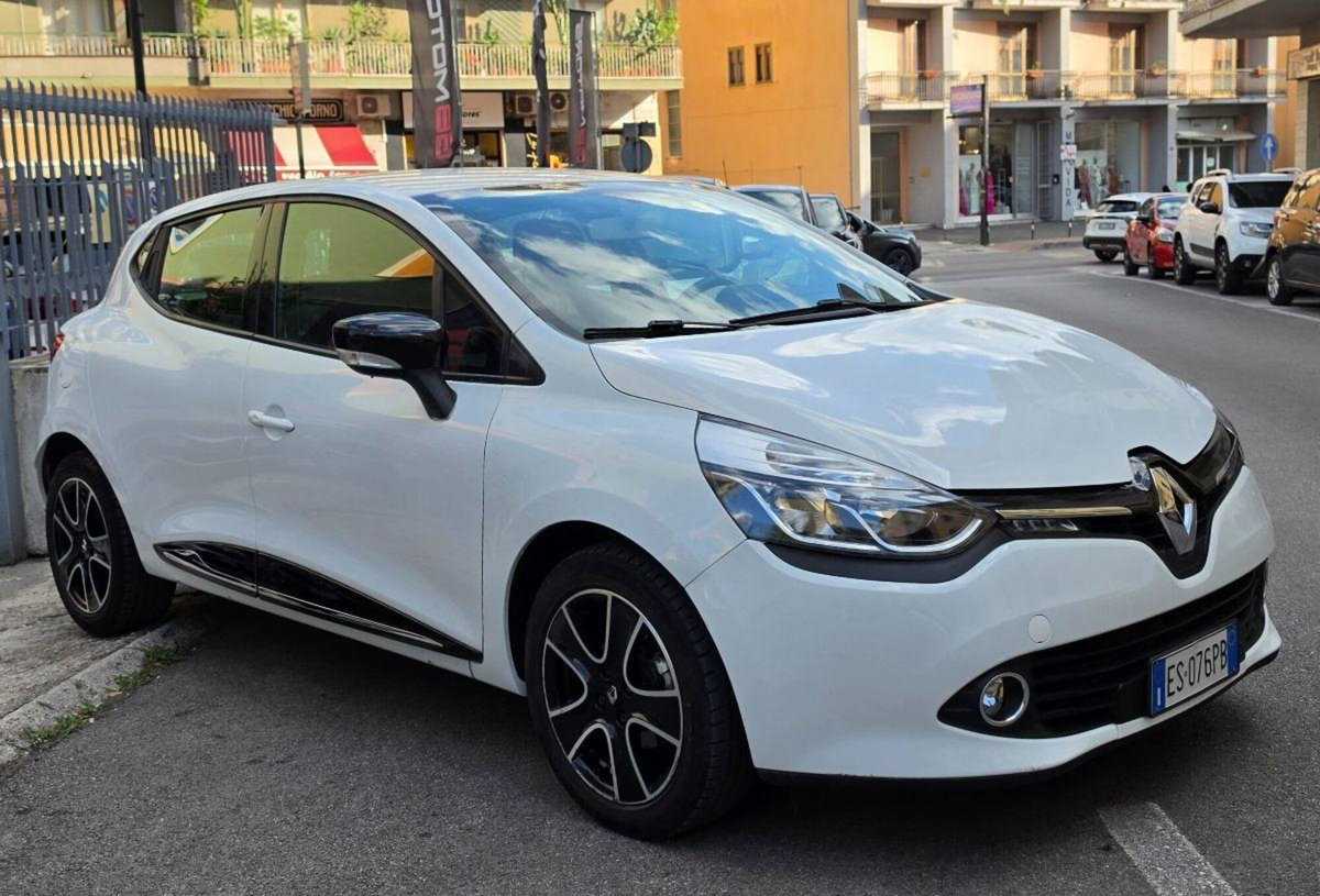 Renault Clio 1.5 dCi 8V 75CV 5 porte Wave (4)