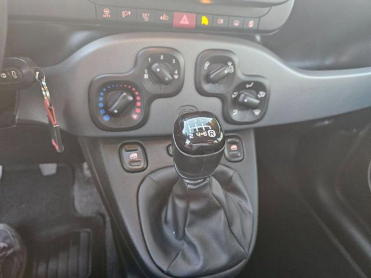 Fiat Panda 1.0 firefly hybrid s&s 70cv 5p.ti (17)