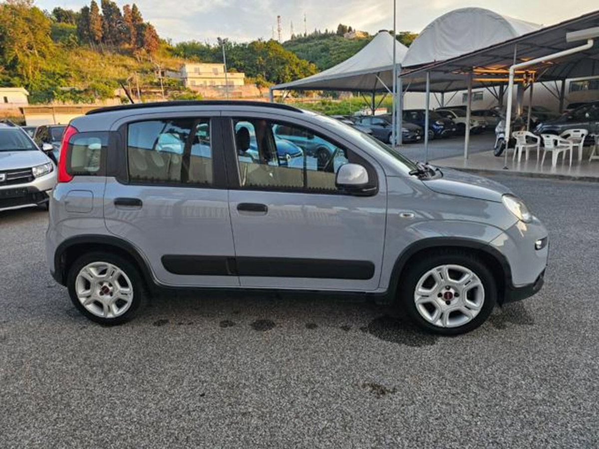 Fiat Panda 1.0 firefly hybrid s&s 70cv 5p.ti (4)