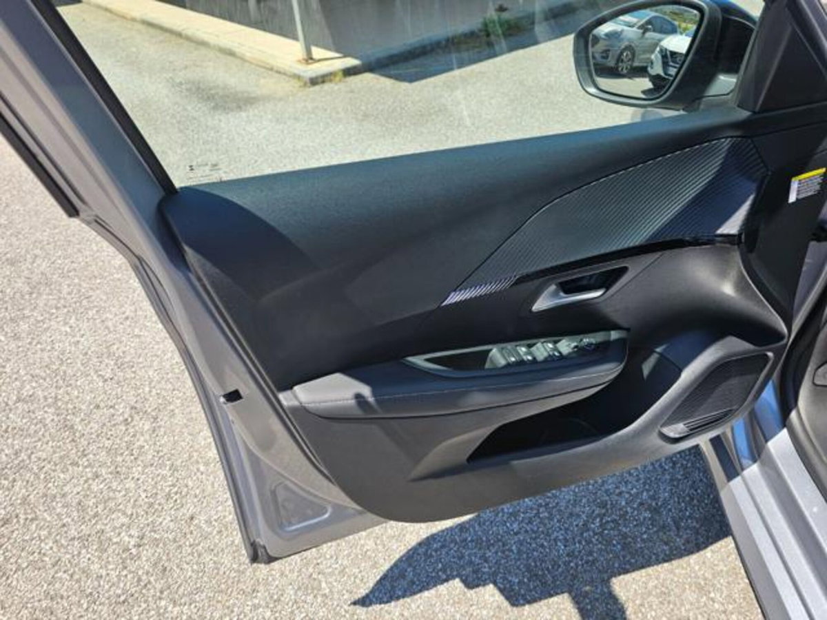 Peugeot 208 PureTech 100 Stop&Start 5 porte Allure (12)