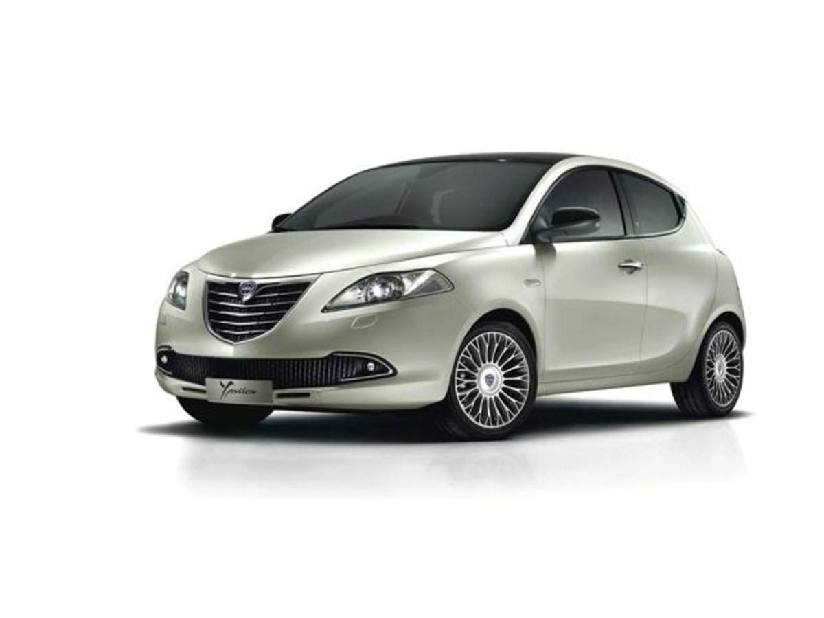Lancia Ypsilon 1.3 MJT 16V 95 CV 5 porte S&S Silver
