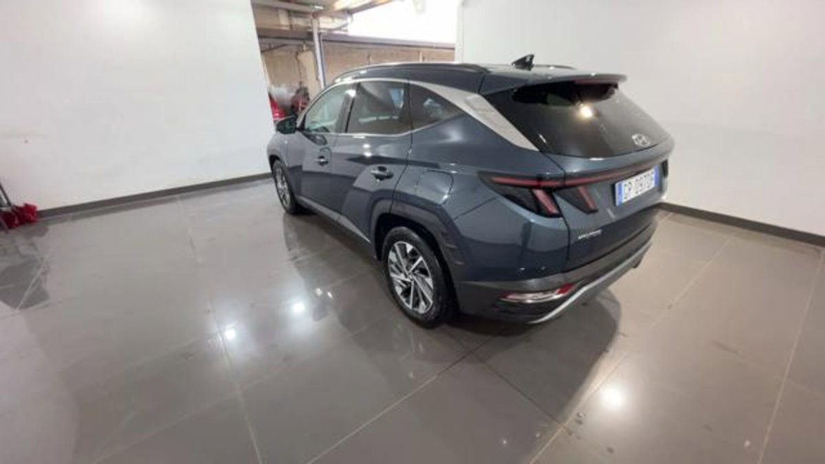 Hyundai Tucson 1.6 crdi 48V Xline 2wd imt (2)