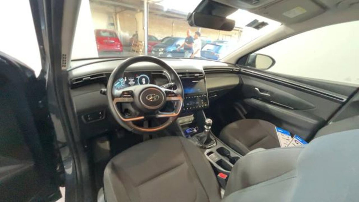 Hyundai Tucson 1.6 crdi 48V Xline 2wd imt (6)