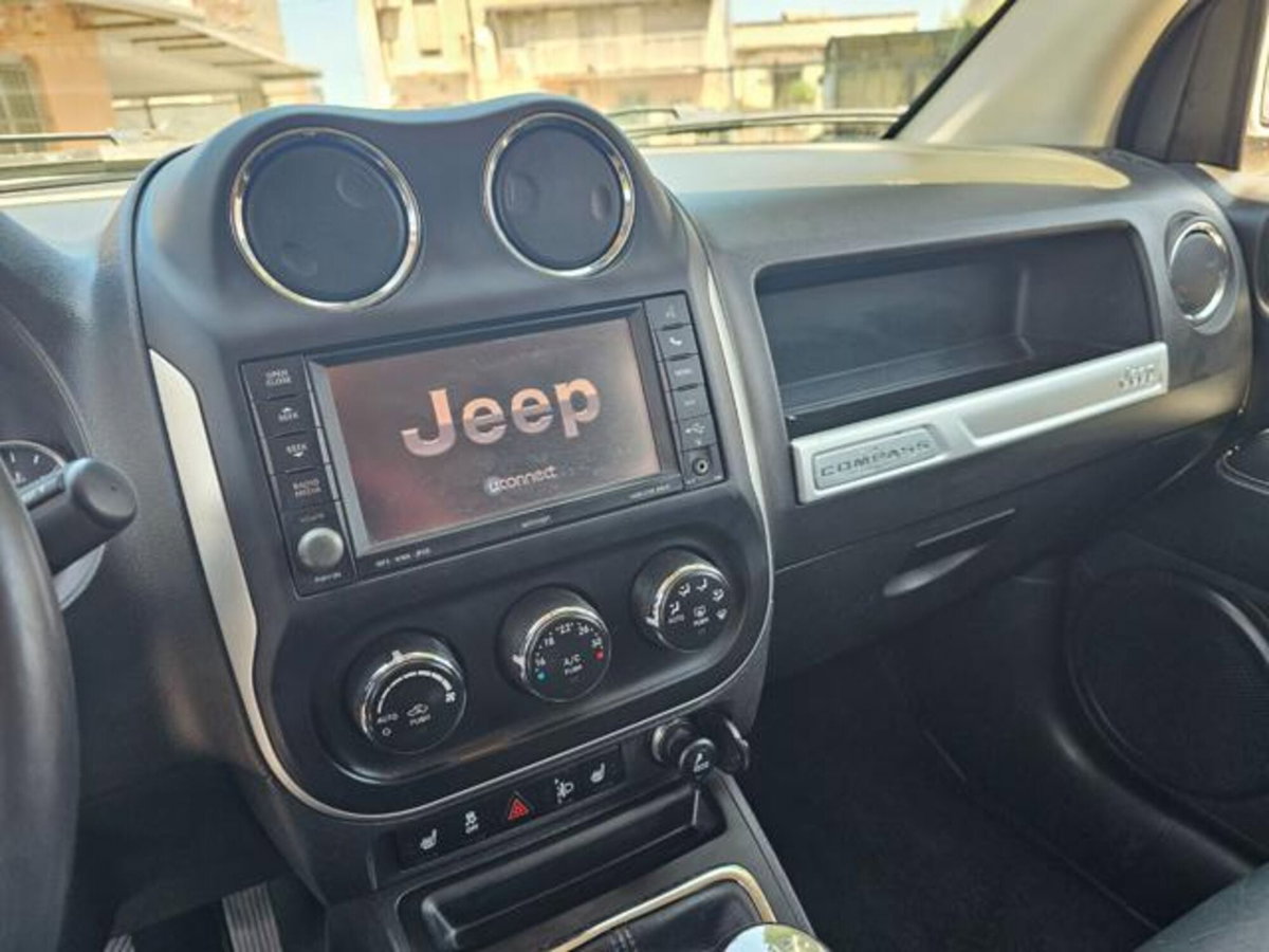 Jeep Compass 2.2 CRD Limited 2WD (17)