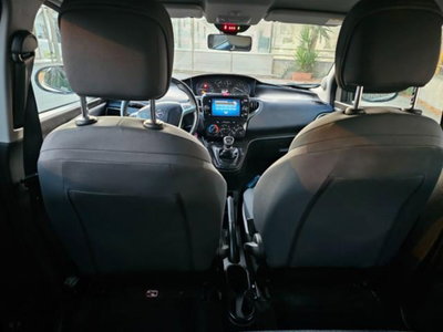 Lancia Ypsilon 1.0 FireFly 5 porte S&S Hybrid Ecochic Gold (11)