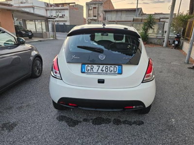 Lancia Ypsilon 1.0 FireFly 5 porte S&S Hybrid Ecochic Gold (6)