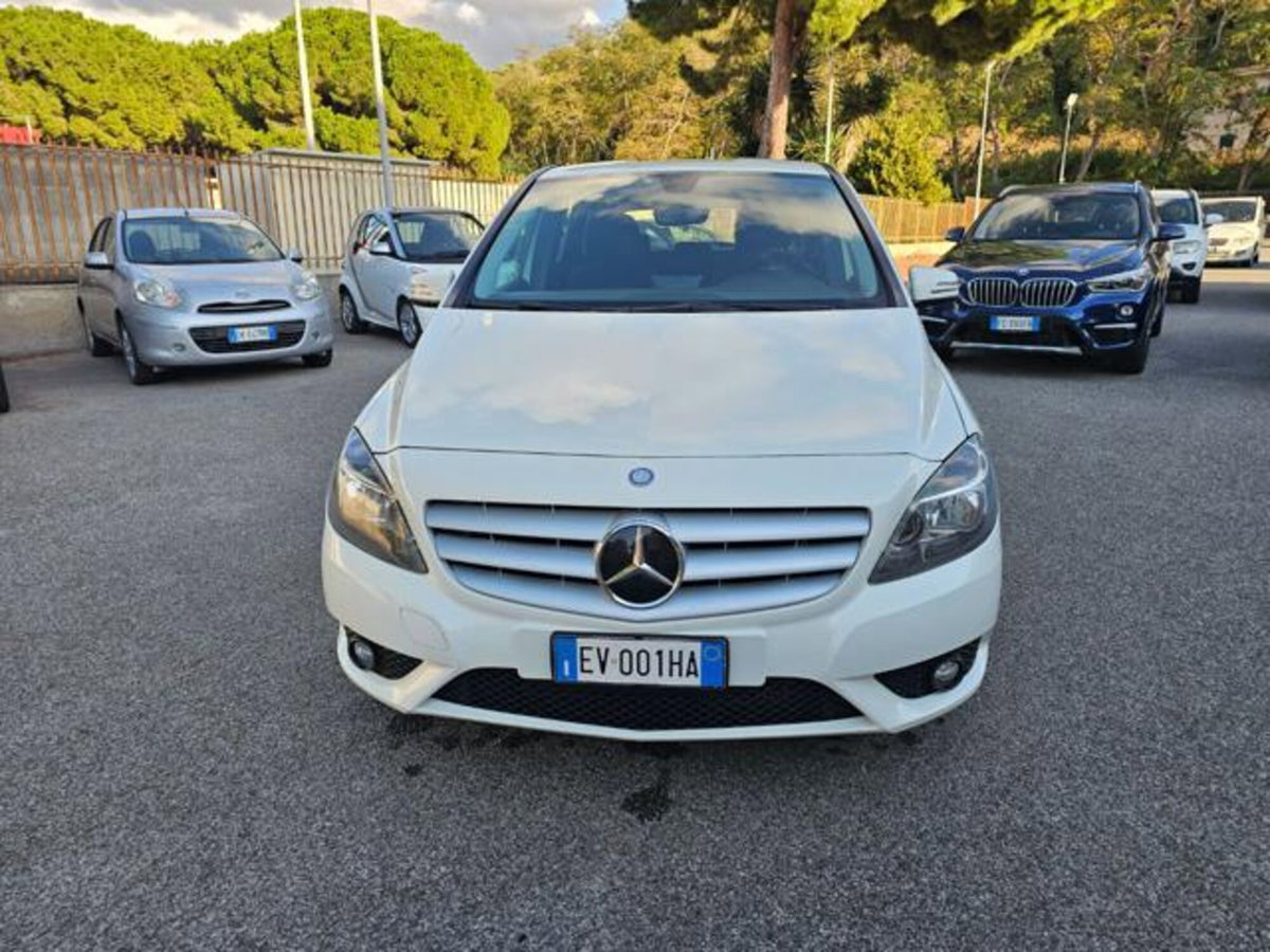 Mercedes-Benz Classe B 180 CDI Automatic Executive (2)