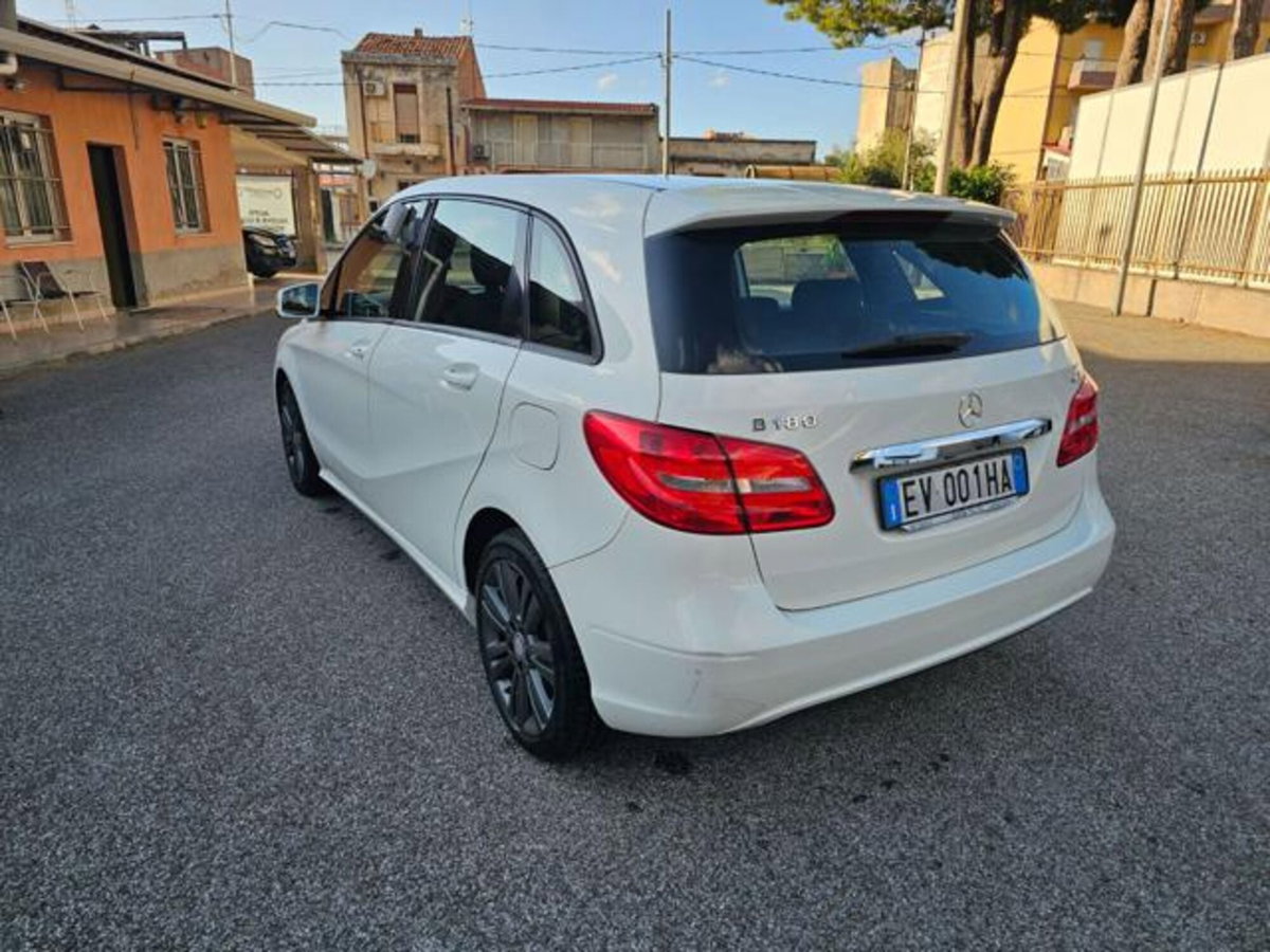 Mercedes-Benz Classe B 180 CDI Automatic Executive (7)