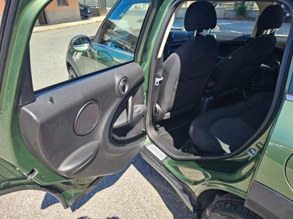 MINI Mini Countryman 1.6 Cooper D Countryman (11)