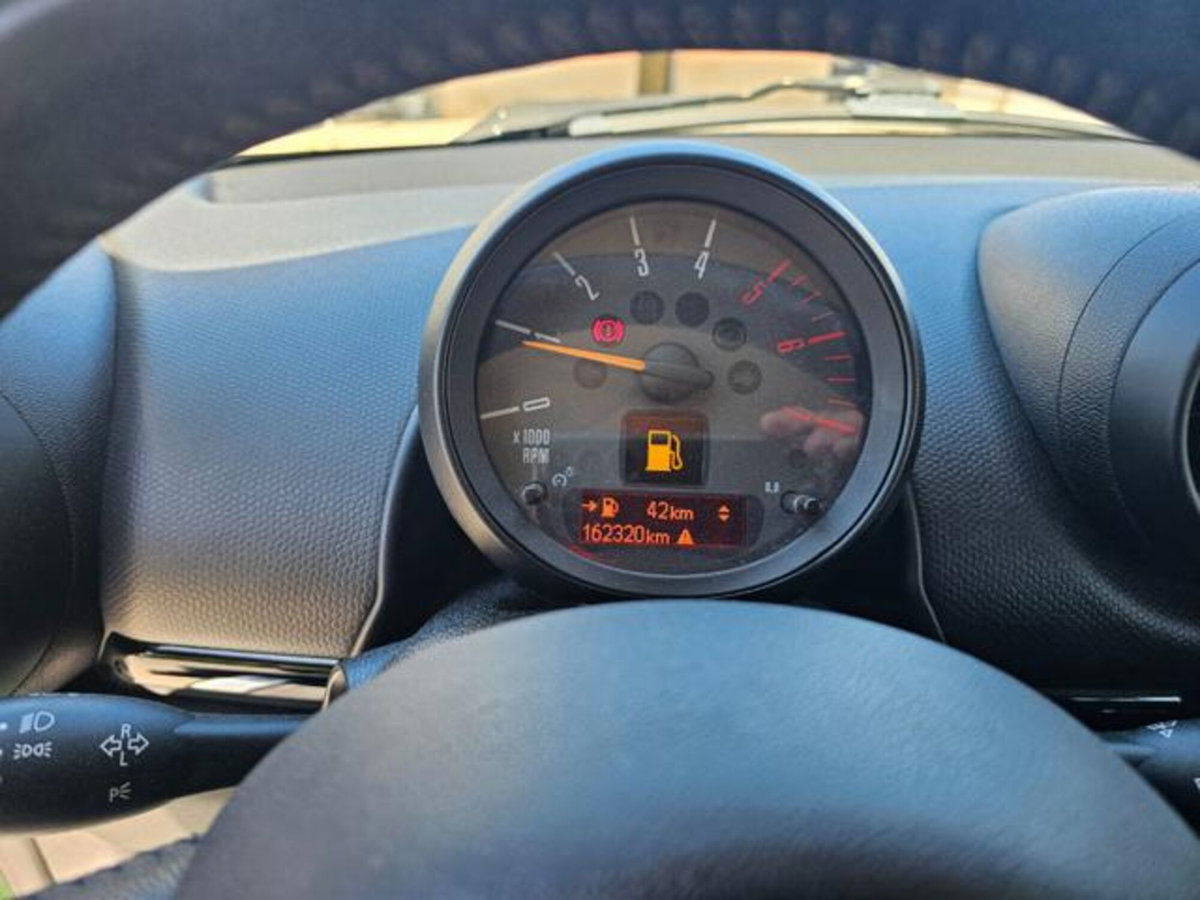MINI Mini Countryman 1.6 Cooper D Countryman (15)
