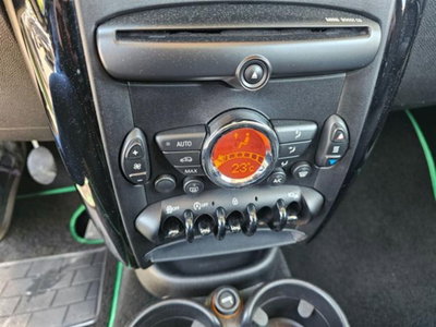 MINI Mini Countryman 1.6 Cooper D Countryman (18)