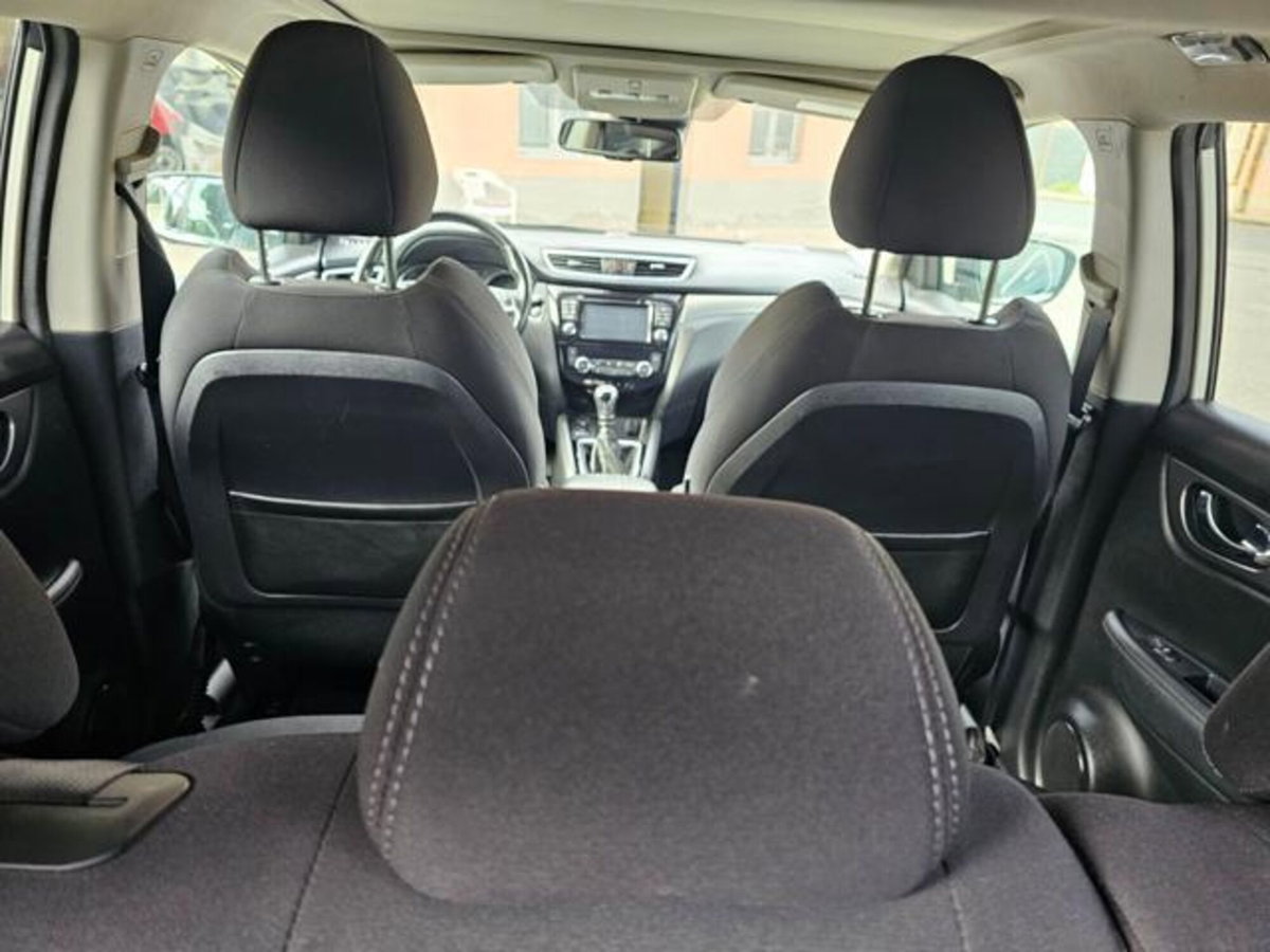 Nissan Qashqai 1.5 dCi 115 CV DCT N-Connecta (11)
