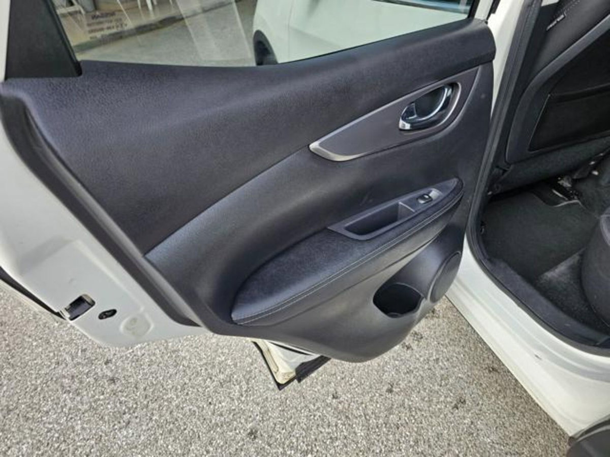 Nissan Qashqai 1.5 dCi 115 CV DCT N-Connecta (12)