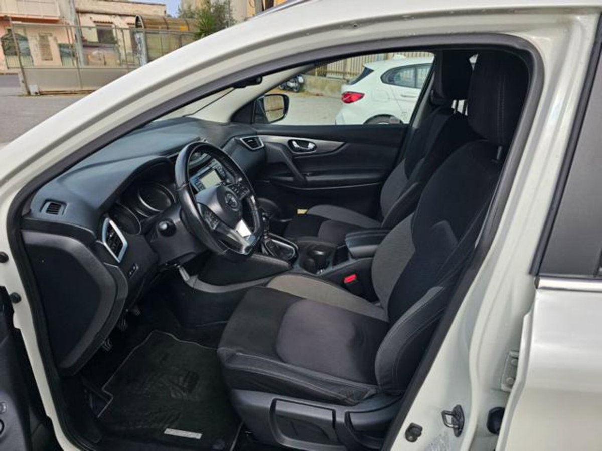 Nissan Qashqai 1.5 dCi 115 CV DCT N-Connecta (16)