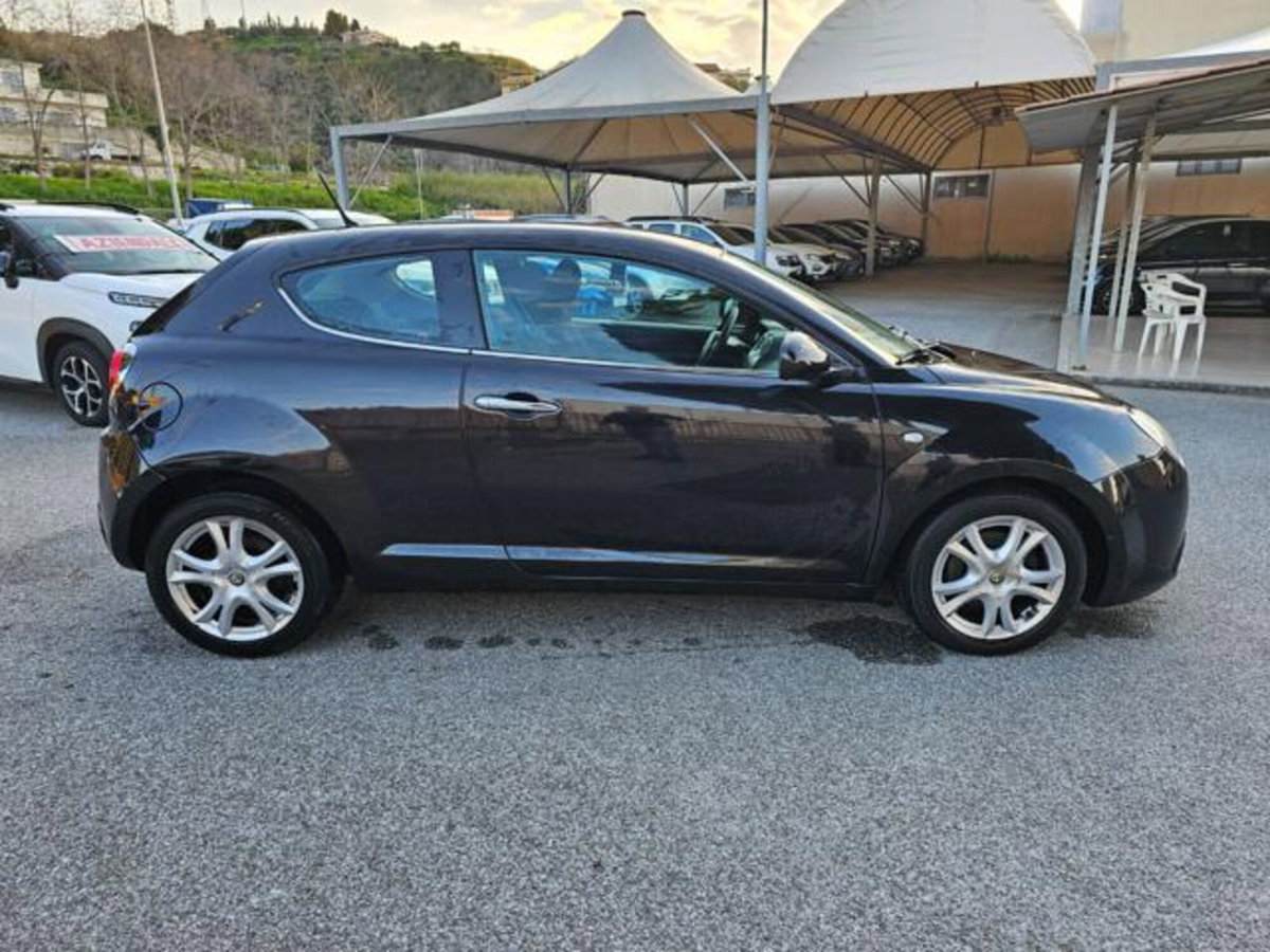 Alfa Romeo MiTo 1.3 JTDm-2 95 CV S&S Distinctive (4)