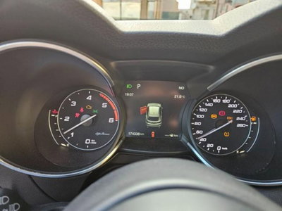 Alfa Romeo Stelvio Stelvio 2.2 Turbodiesel 180 CV AT8 Q4 Business (19)