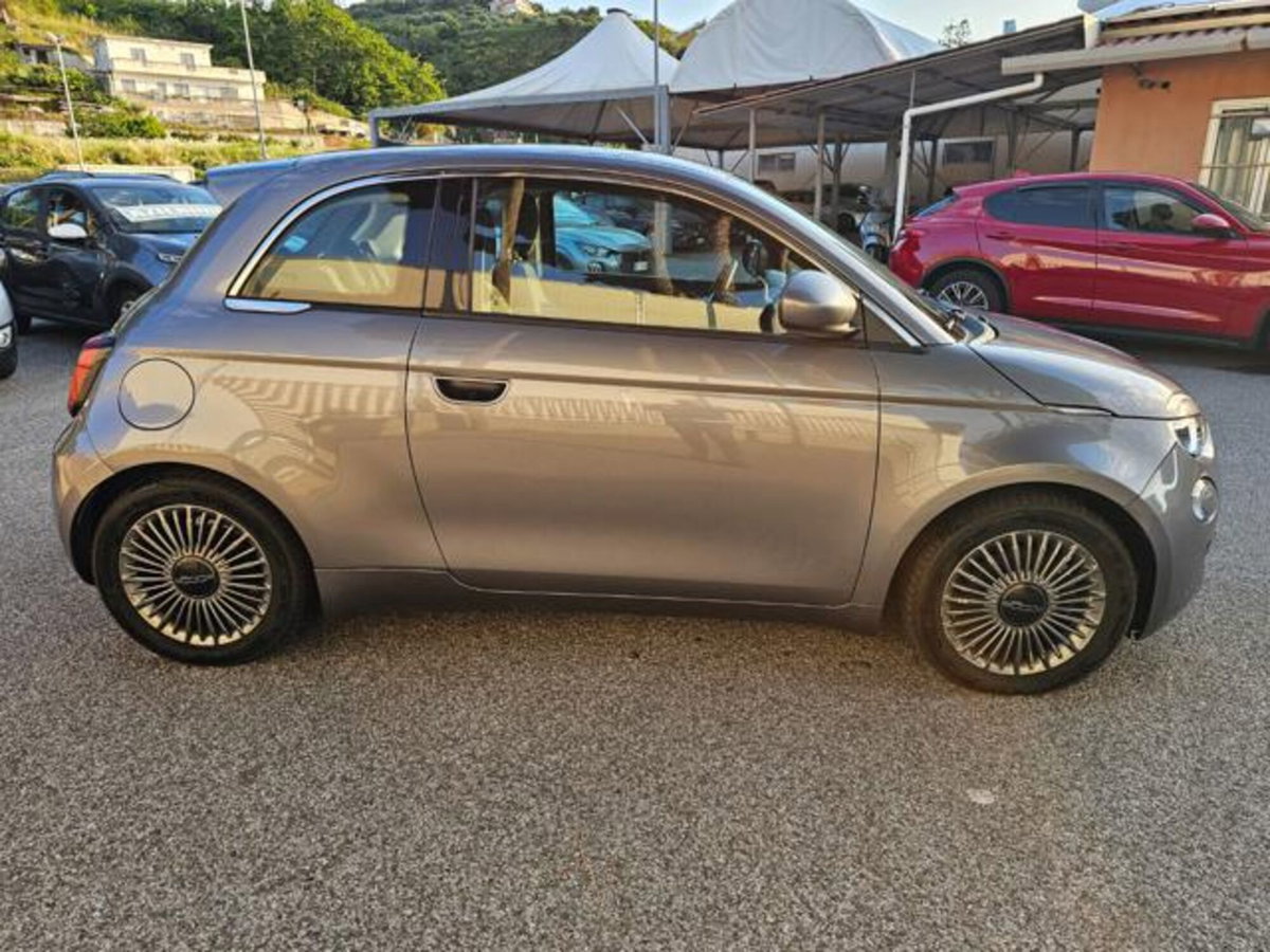 Fiat 500e Icon Berlina 42 kWh (4)