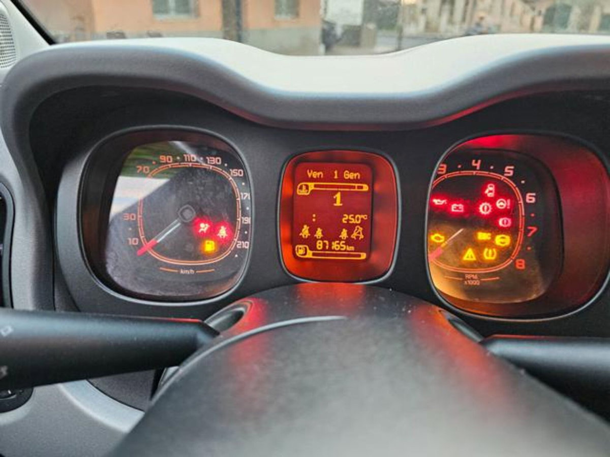Fiat Panda 0.9 TwinAir Turbo Natural Power Lounge (17)