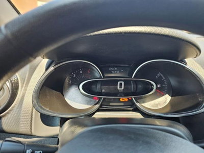 Renault Clio dCi 8V 75 CV 5 porte Moschino Zen (15)
