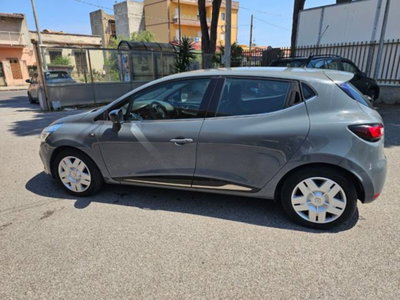 Renault Clio dCi 8V 75 CV 5 porte Moschino Zen (8)