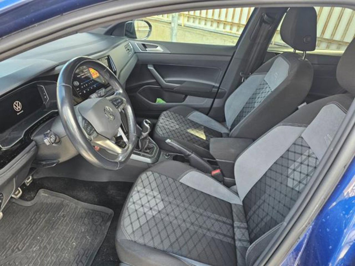 Volkswagen Taigo 1.0 TSI 110 CV DSG R-Line (13)