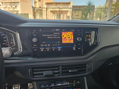 Volkswagen Taigo 1.0 TSI 110 CV DSG R-Line (15)