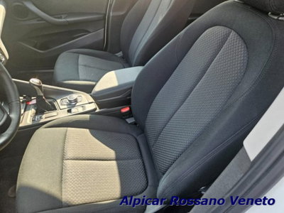 BMW X1 sDrive18i Advantage (11)