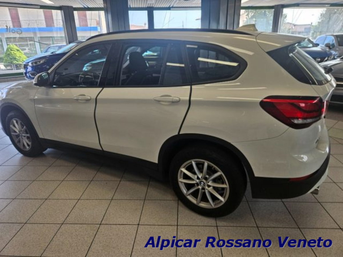 BMW X1 sDrive18i Advantage (5)