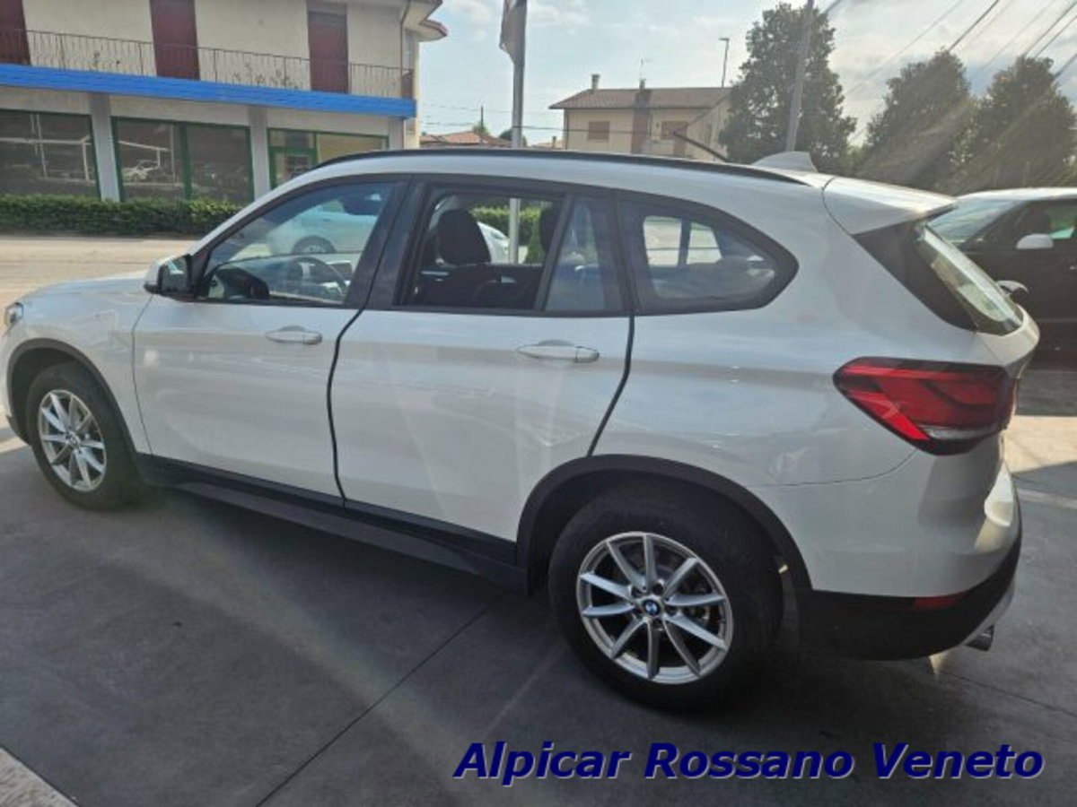 BMW X1 sDrive18i Advantage (9)