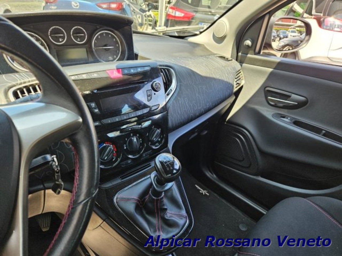 Lancia Ypsilon 1.2 69 CV 5 porte GPL Ecochic Elefantino (11)