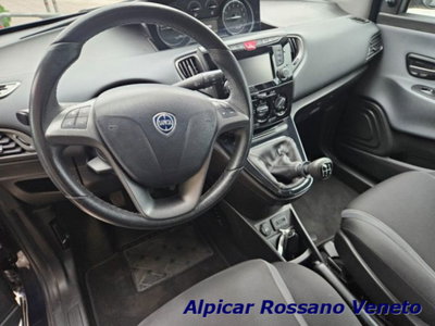 Lancia Ypsilon 1.2 69 CV 5 porte GPL Ecochic Gold (15)