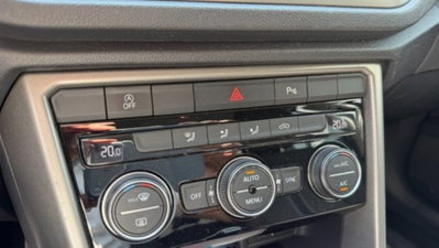 Volkswagen T-Roc 2.0 TDI SCR 150 CV DSG Business BlueMotion Technology (9)