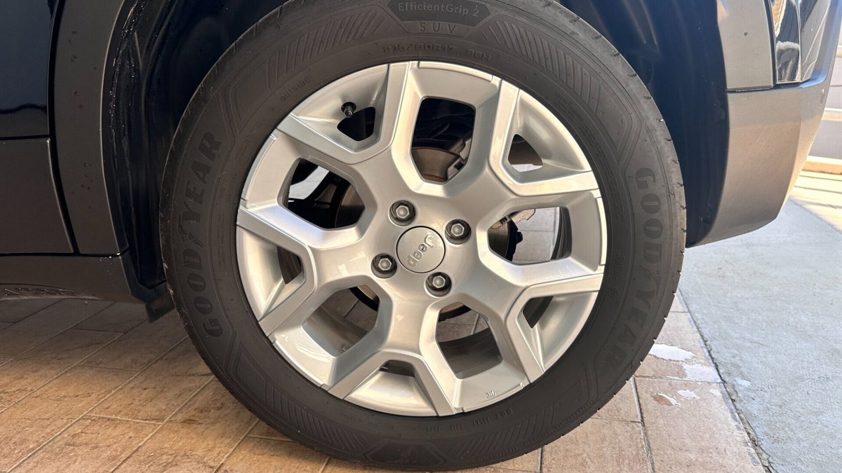 Jeep Avenger 1.2 turbo Altitude fwd 100cv (16)