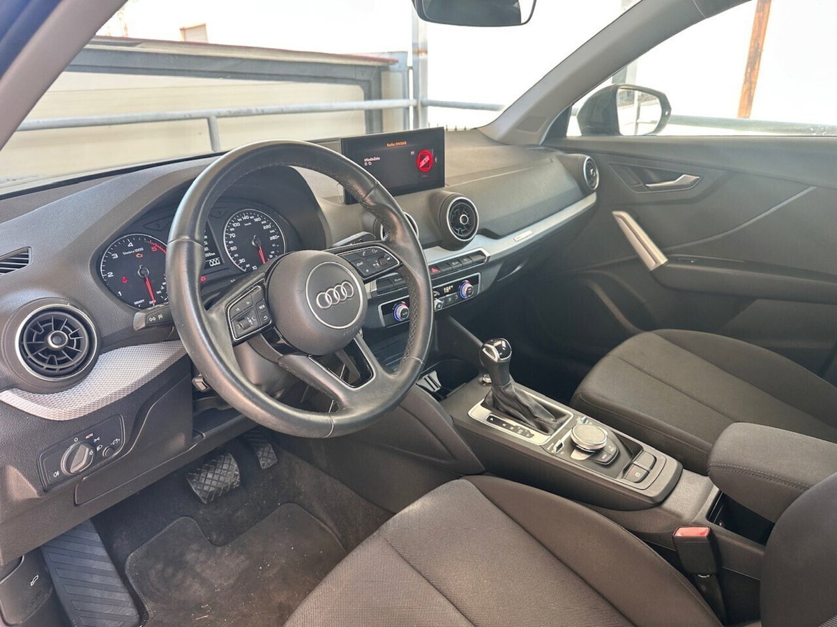 Audi Q2 Q2 30 TDI S tronic Identity Black (8)