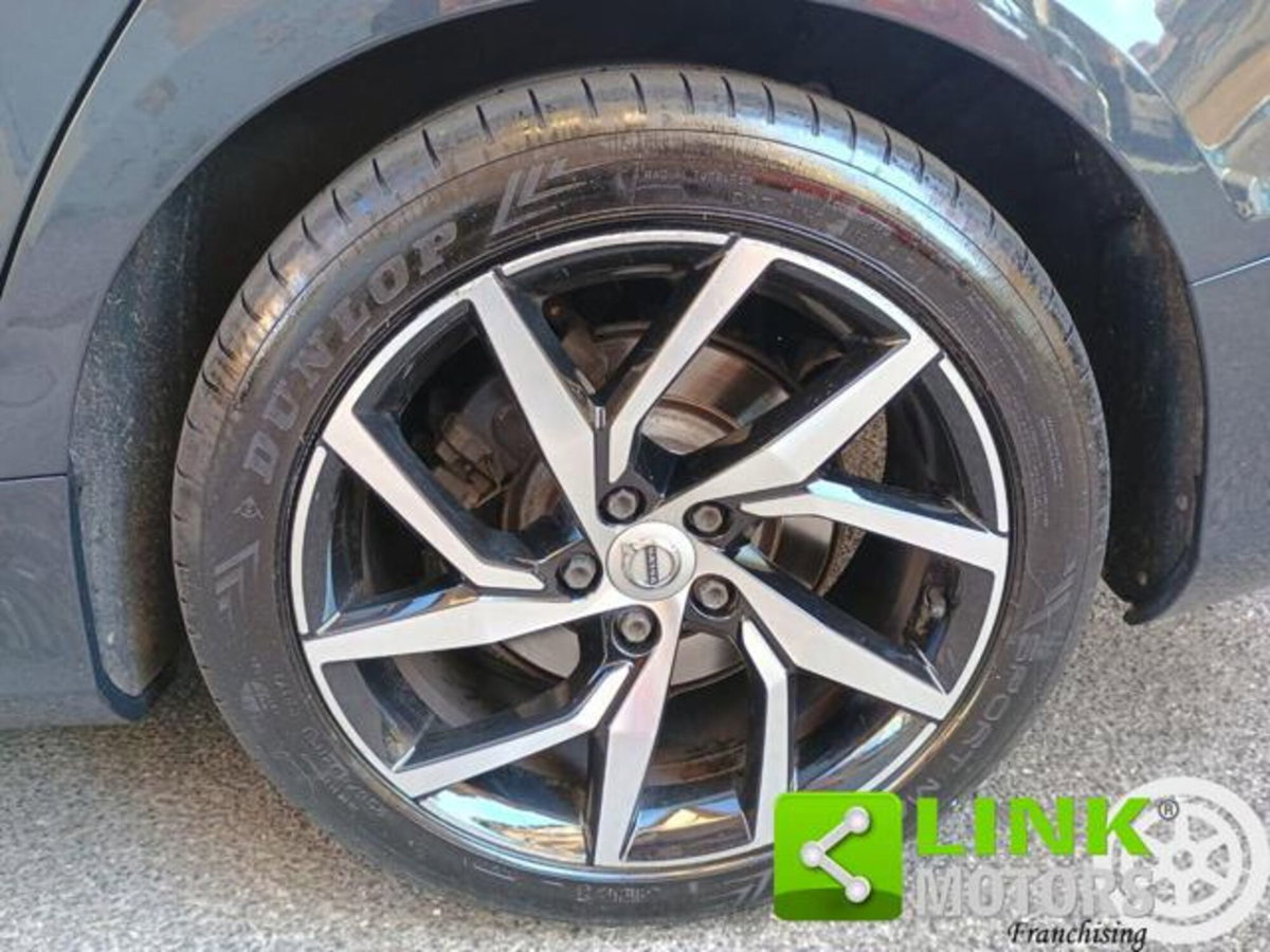 Volvo V60 D3 Geartronic Momentum Business (13)