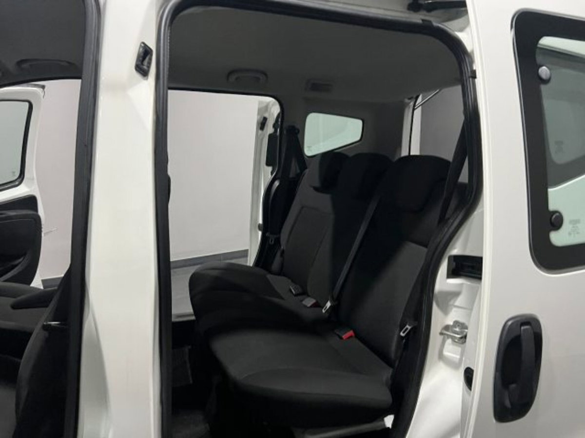 Fiat Qubo 1.4 8V 77 CV Lounge Natural Power (11)