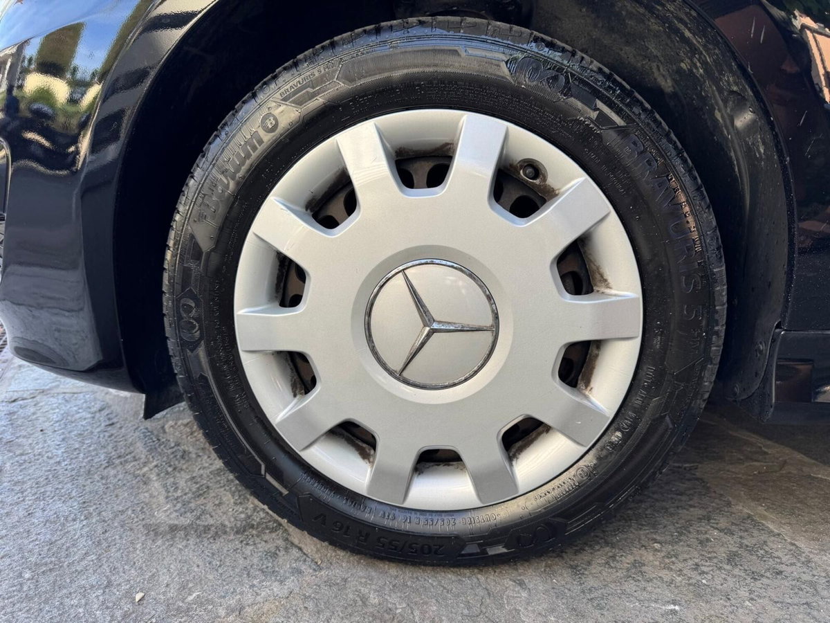 Mercedes-Benz Classe B 180 NGT BlueEFFICIENCY Chrome (13)