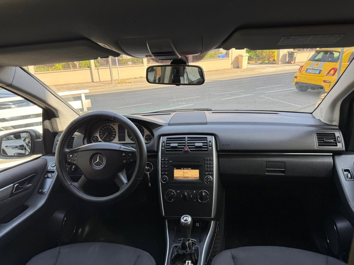 Mercedes-Benz Classe B 180 NGT BlueEFFICIENCY Chrome (14)