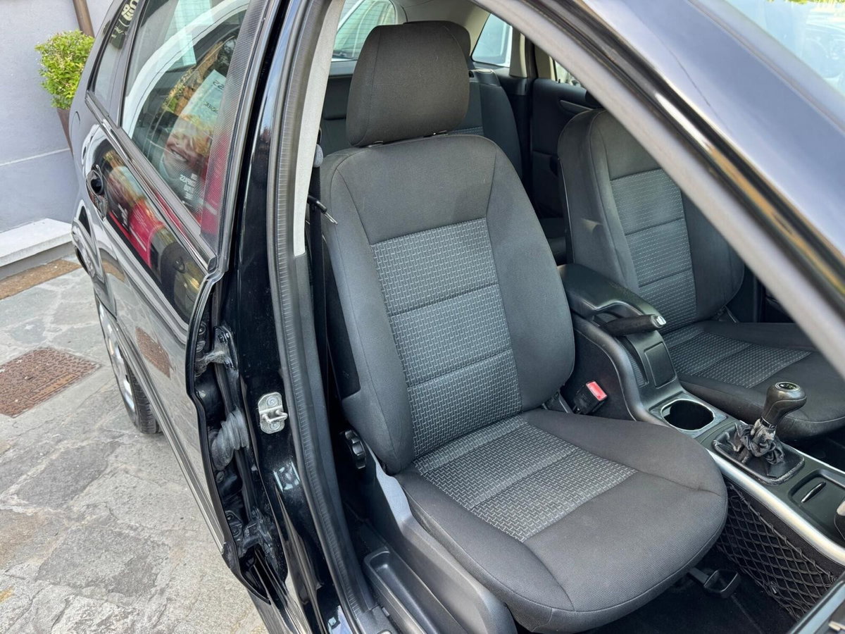 Mercedes-Benz Classe B 180 NGT BlueEFFICIENCY Chrome (20)
